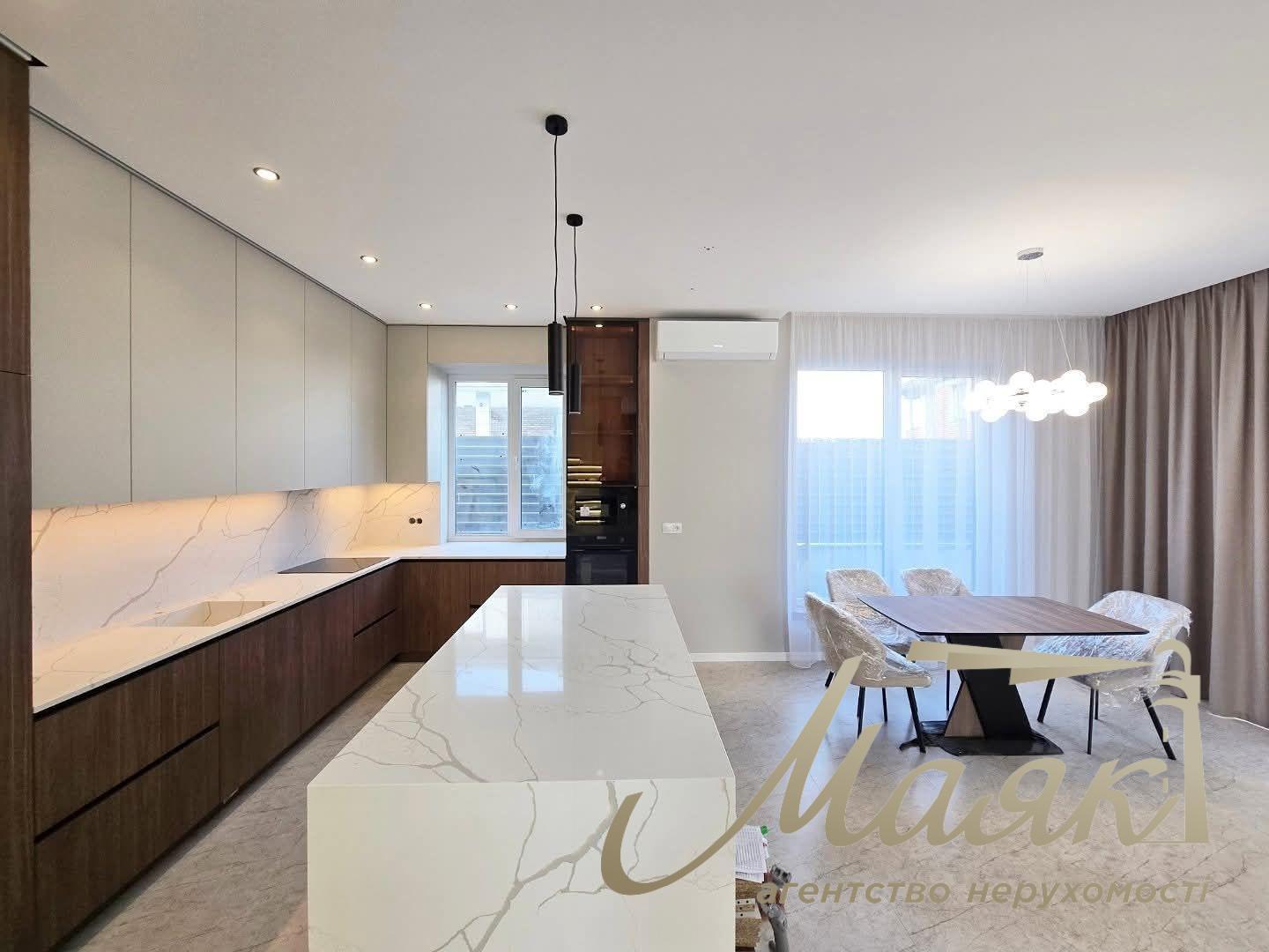 Продаж будинку в Ходосівці 196 кв.м у КТ Мануфактура