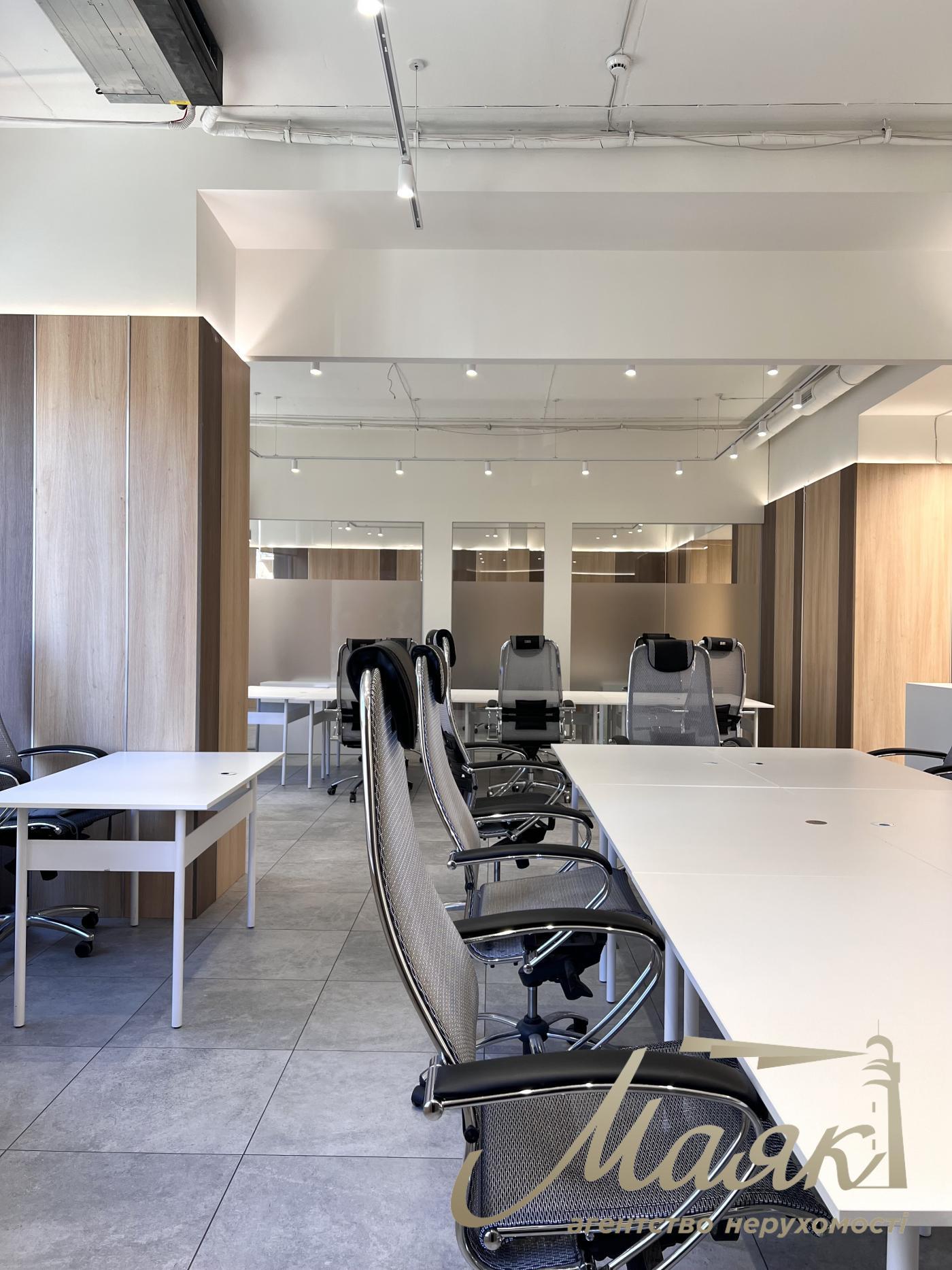 Оренда офісу 250 кв.м в ЖК А52 вул. Січових Стрільців (Артема), 44-А