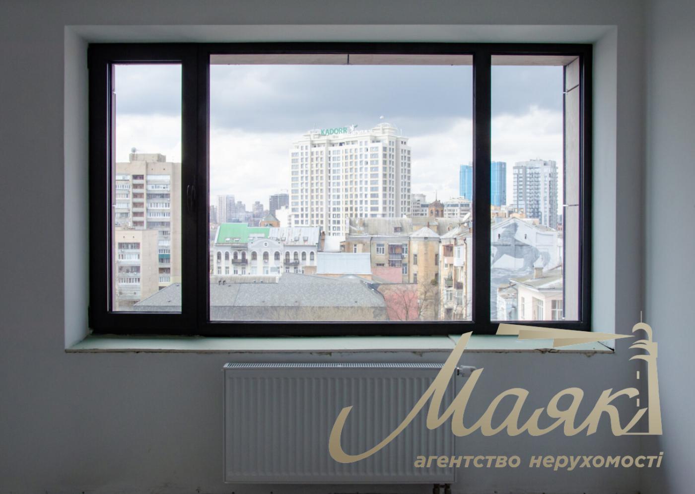 Office for rent 374m2 on Saksaganskogo street 53/80, Center