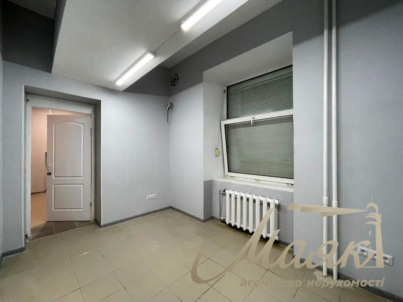 Аренда фасадного помещения 80 м.кв, Святошинский р-н