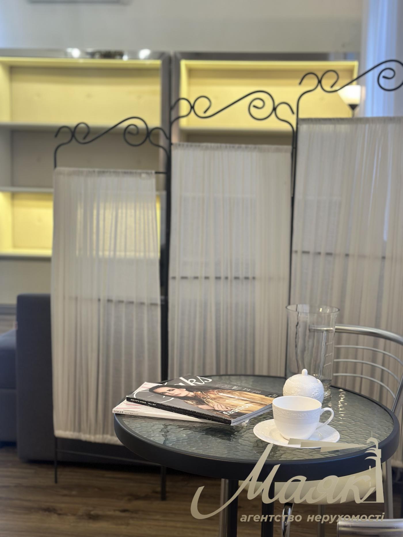 Продаж квартира-студія 40м2 в центрі вул. Заньковецької 6, Липки, Київ