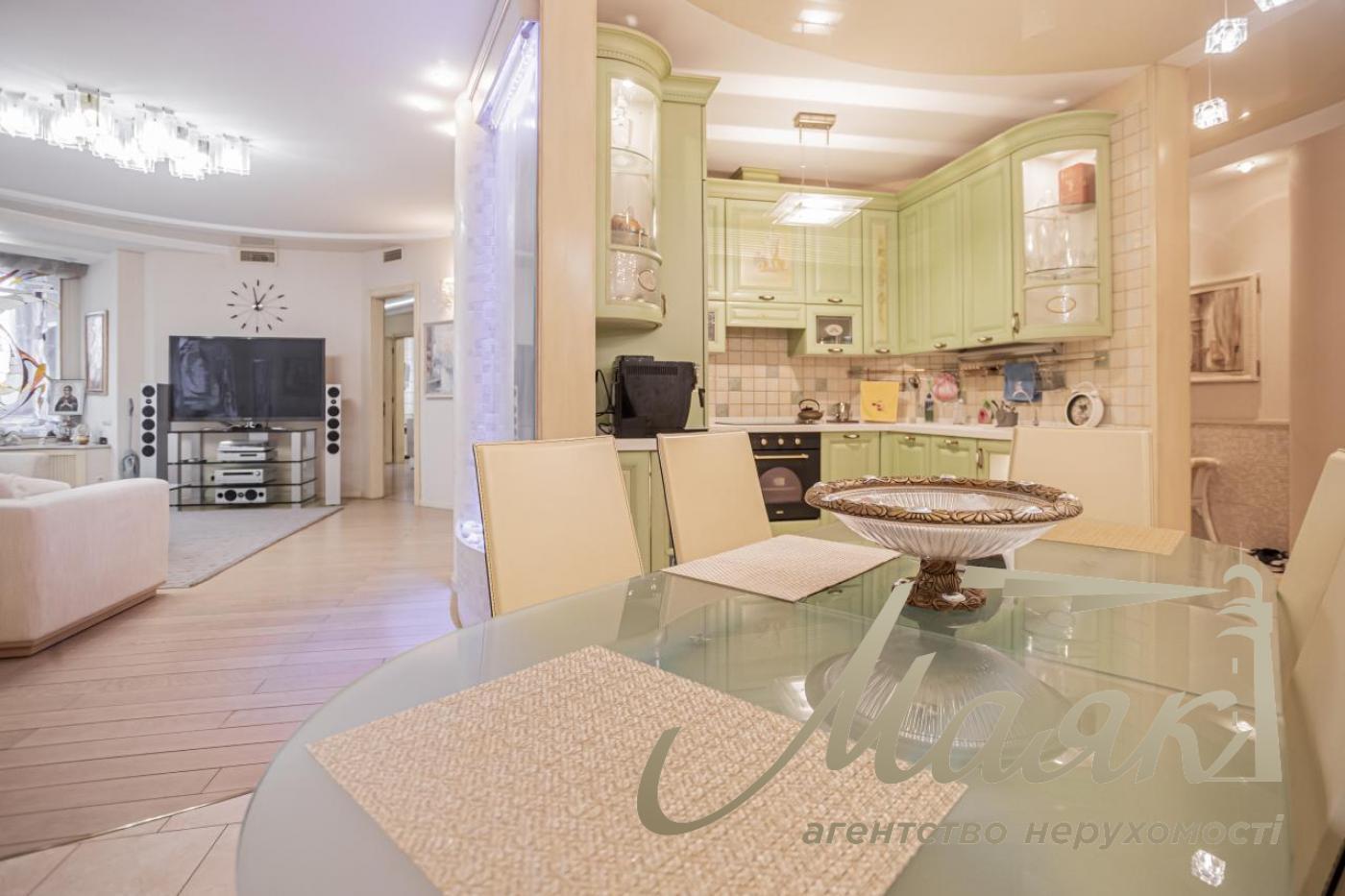 Продаж 4-х кімнатної квартири, 160 м2 у ЖК Diplomat Hall Дипломат Хол Жилянська