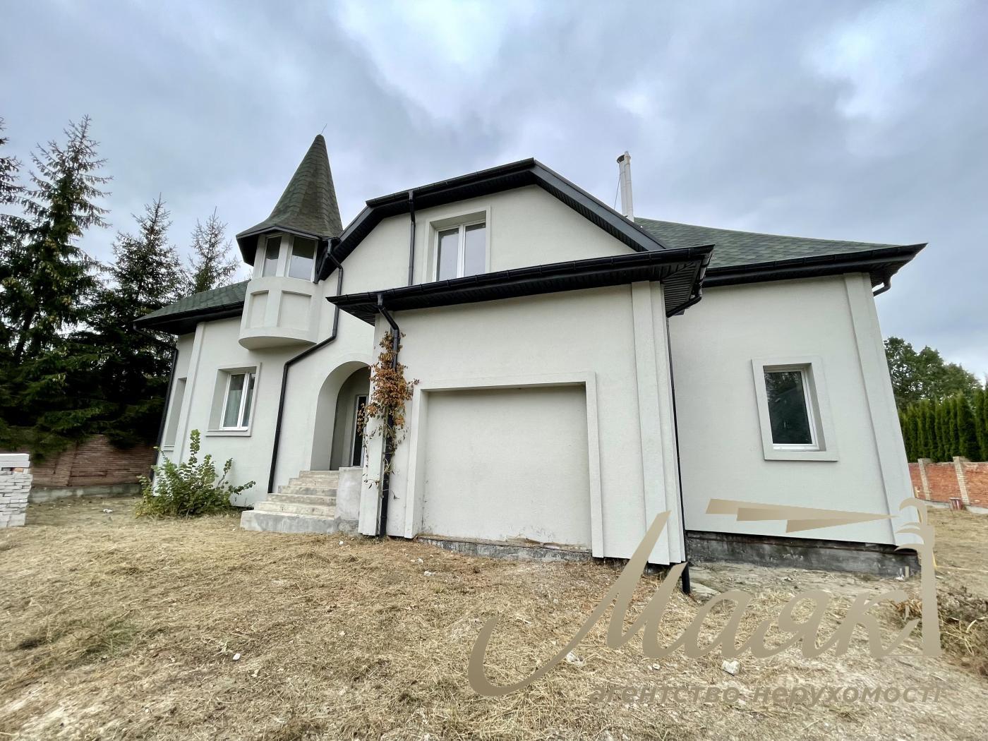 Продаж будинку з гаражем 365м2, ділянка 15 соток у КМ "ОБРІЙ - К" вул. Центральна, у с. Козин,