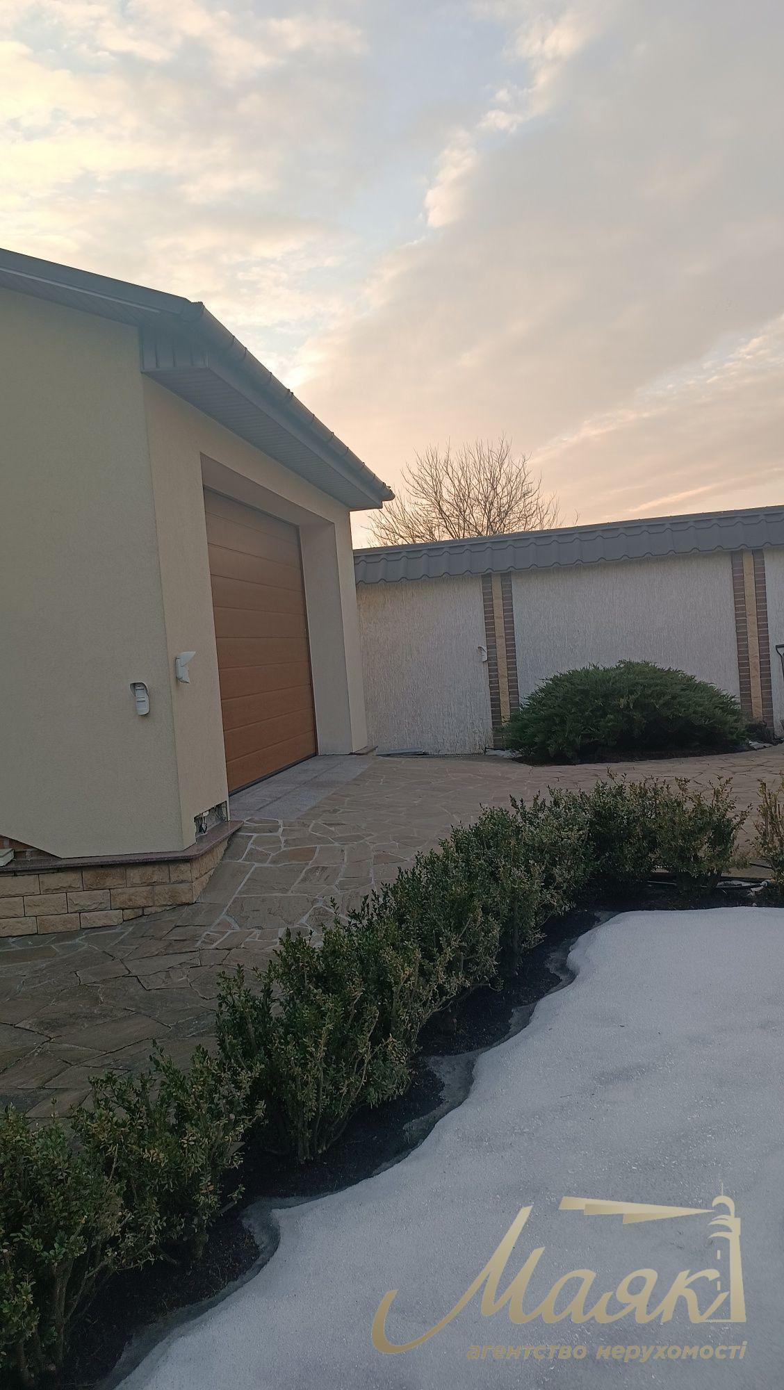 For sale house 470m2 str Brodovska with. Chapaevka / Vita-Litovska, Kyiv, Goloseevsky r-n.