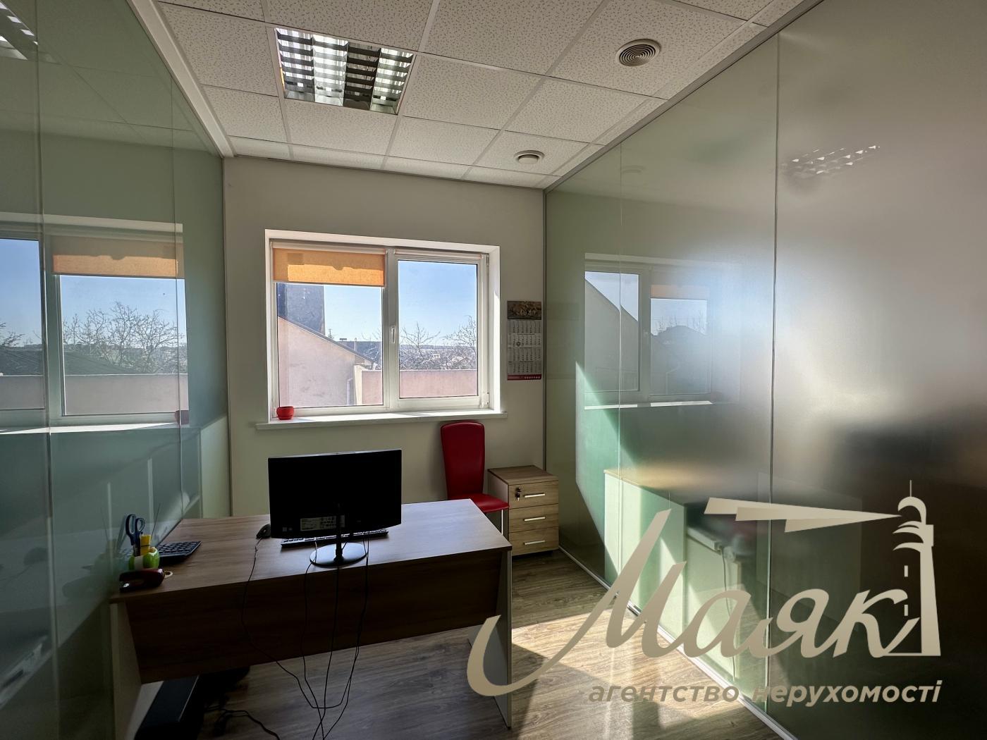 Rent a front building (656m2) on 7.5 hectares, Sadovaya street, with. Sofievskaya Borschagovka