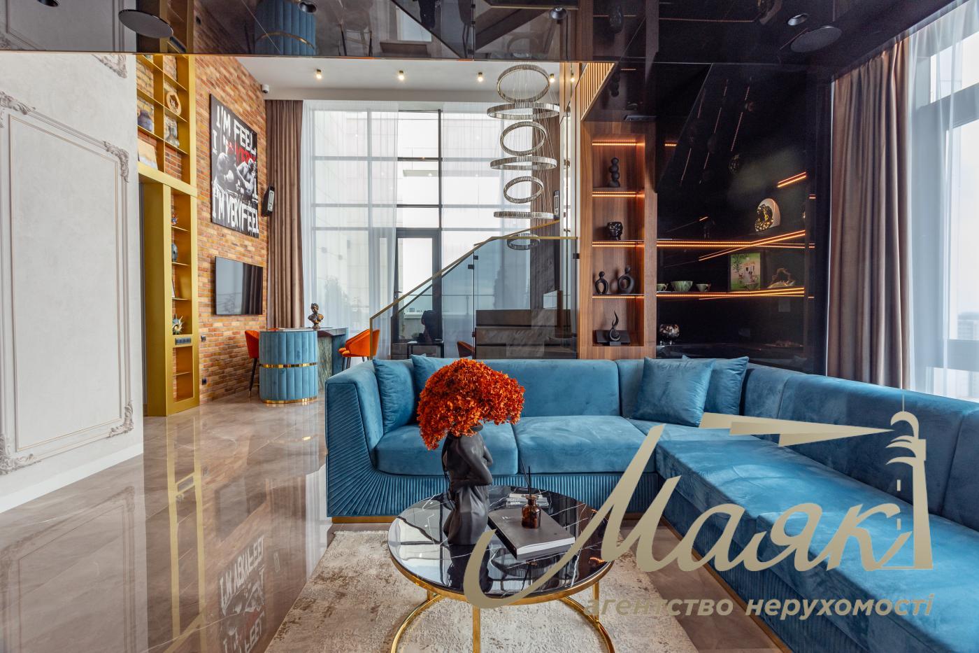 Продаж пентхауса 195 м² з терасою та дизайнерським ремонтом у ЖК Park Avenue VIP, Київ