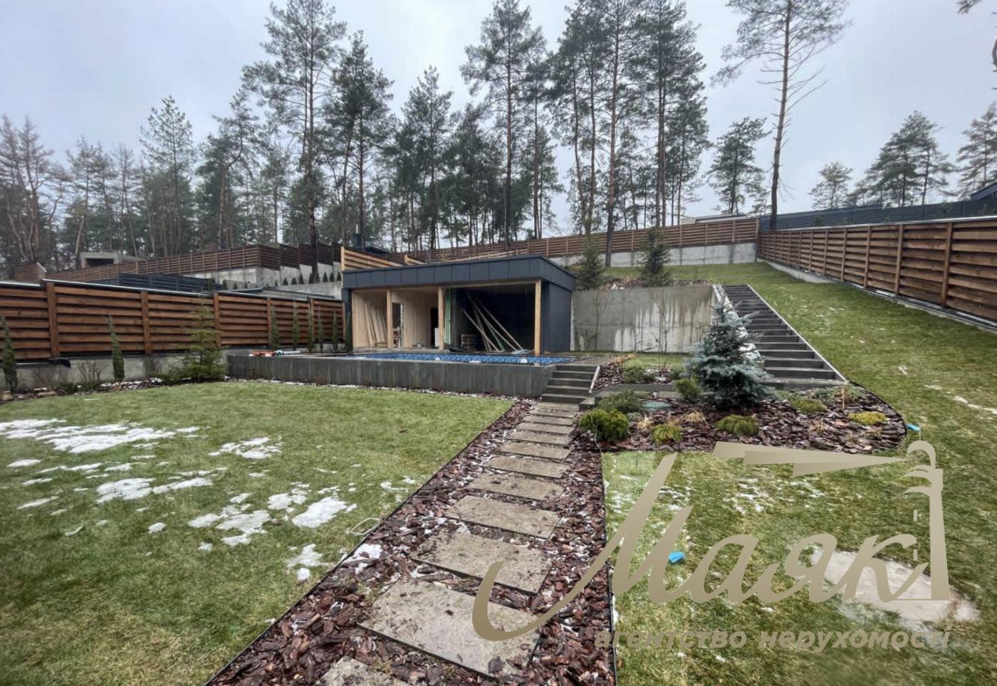 Продажа 2-х этажного дома 220м2 в КГ Новая Ходосовка, в с. Ходосовка, Киево-Святошинский район.