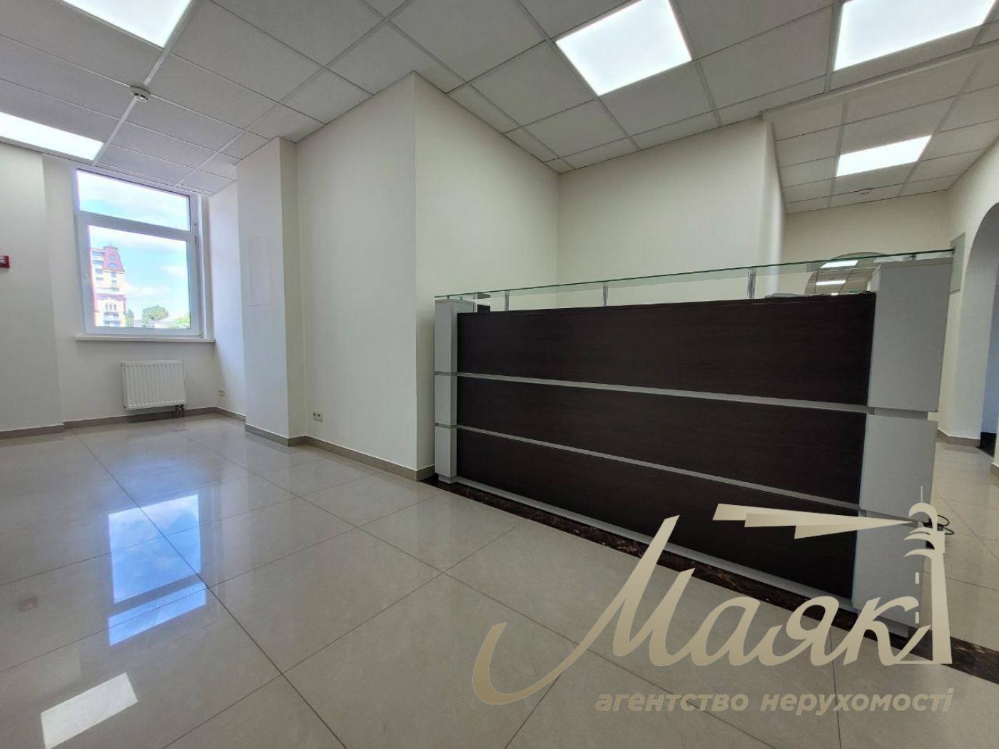 Office for rent 340m2 on Podol, Spasskaya street, 5, Kiev