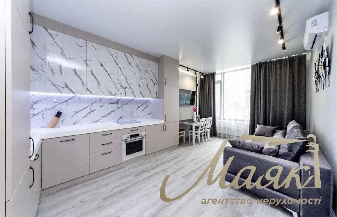 Rent 3k apartment 85m2 in elite residential complex Tetris Hall