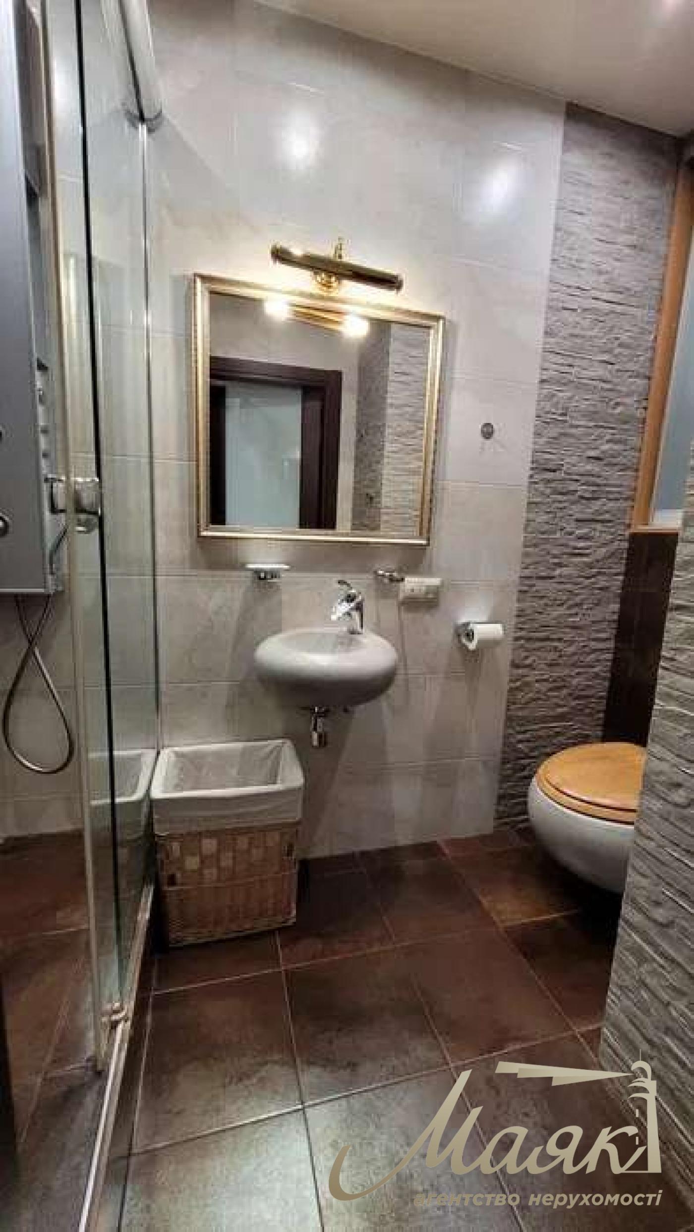 Rent 3k apartment st. Mikhail Grishko, Poznyaki