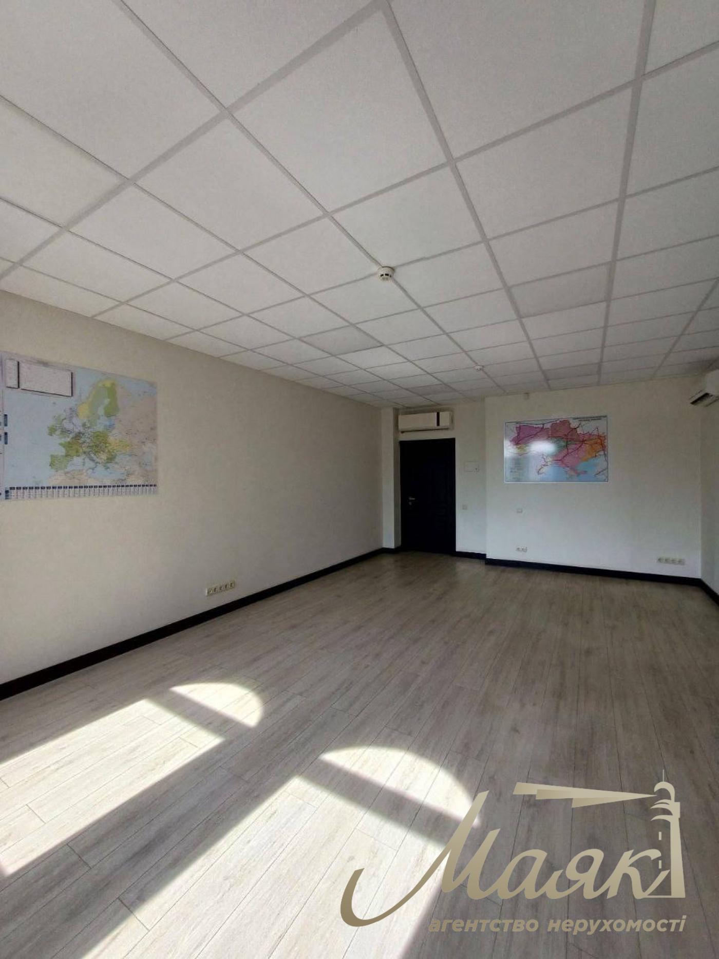 Аренда офиса 340м2  ул. Спасская, Подол, Киев