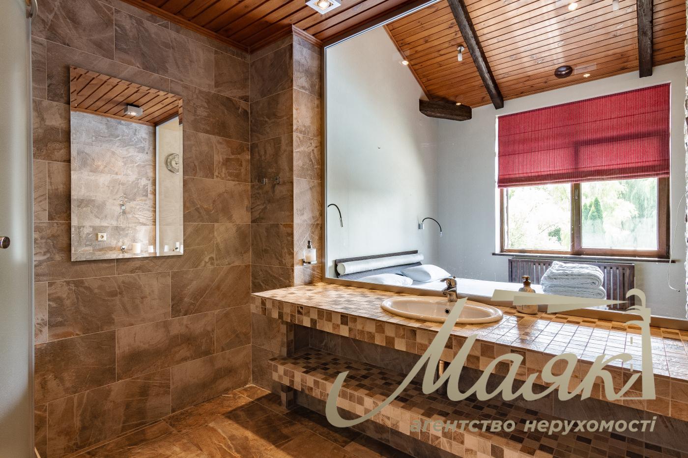 Оренда будівлі 3500м2 у с. с. Красне Перше, поруч із м. Обухів