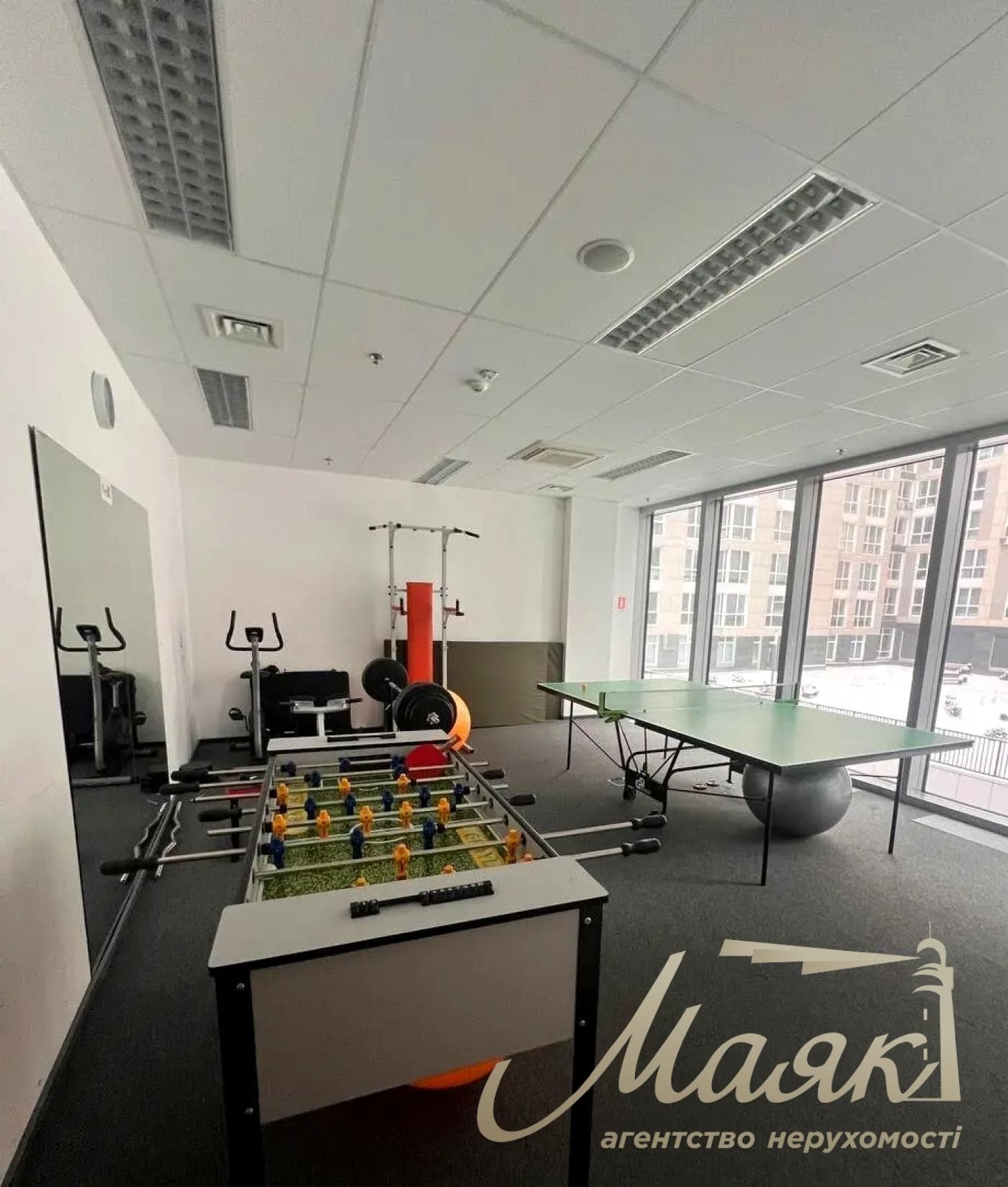 Office space for rent: 1,111 m² in the business center on Leipzigska Street, Pechersk.