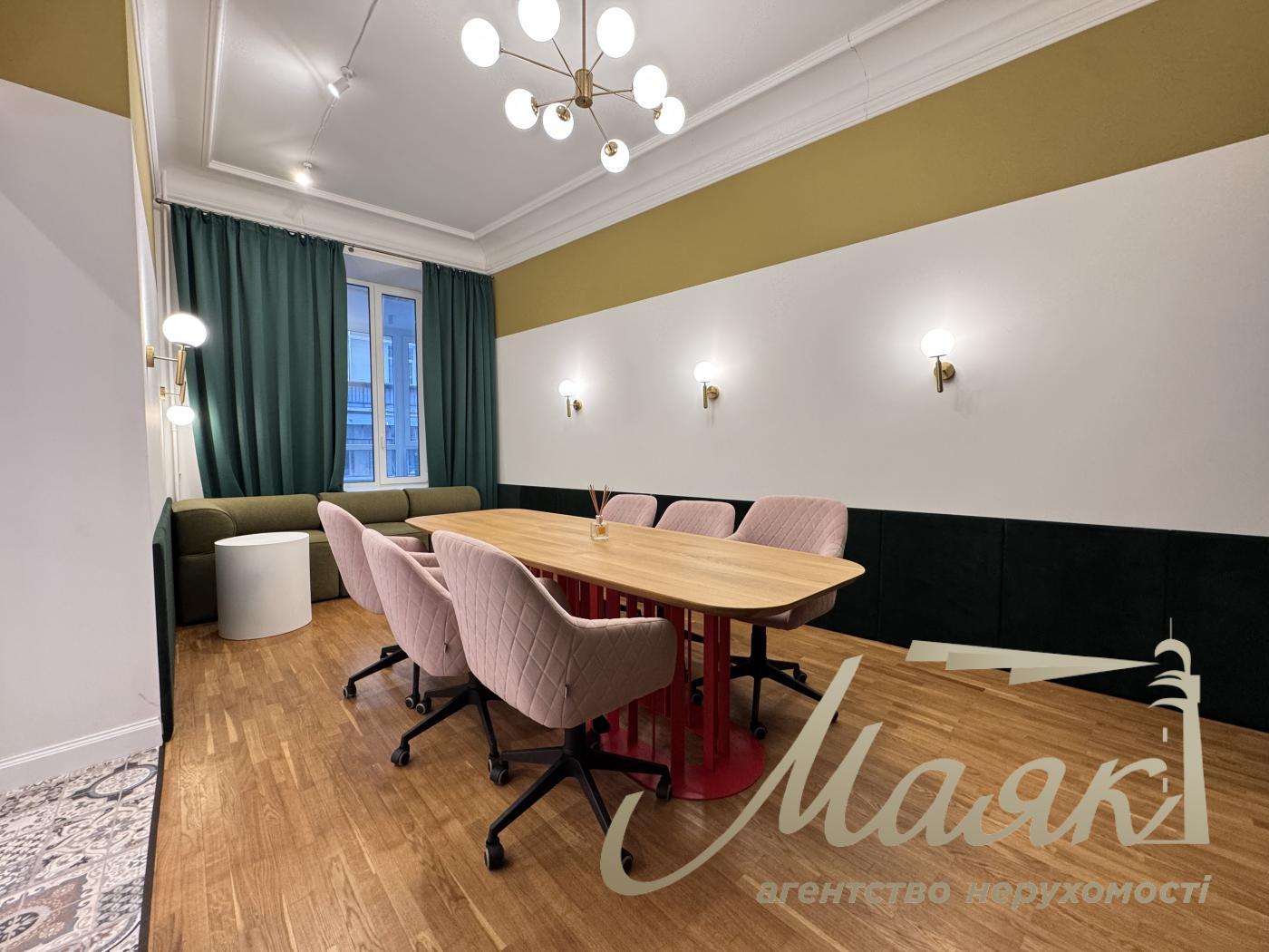 Аренда меблированного офиса 110 кв.м. на ул Владимирская 92