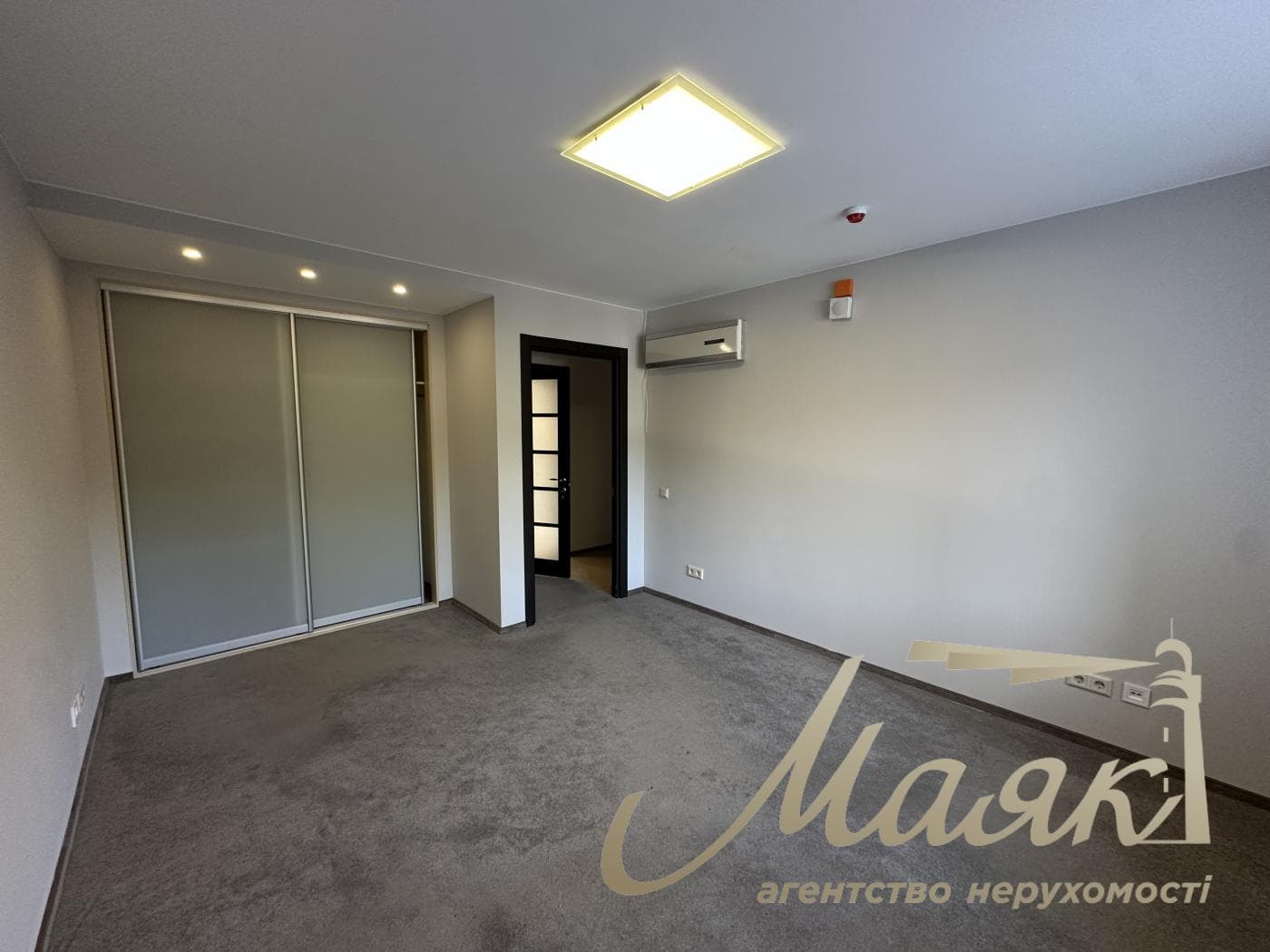Оренда офісного приміщення з ремонтом (220 м²) на вул. Голосіївська, 7, корпус 1