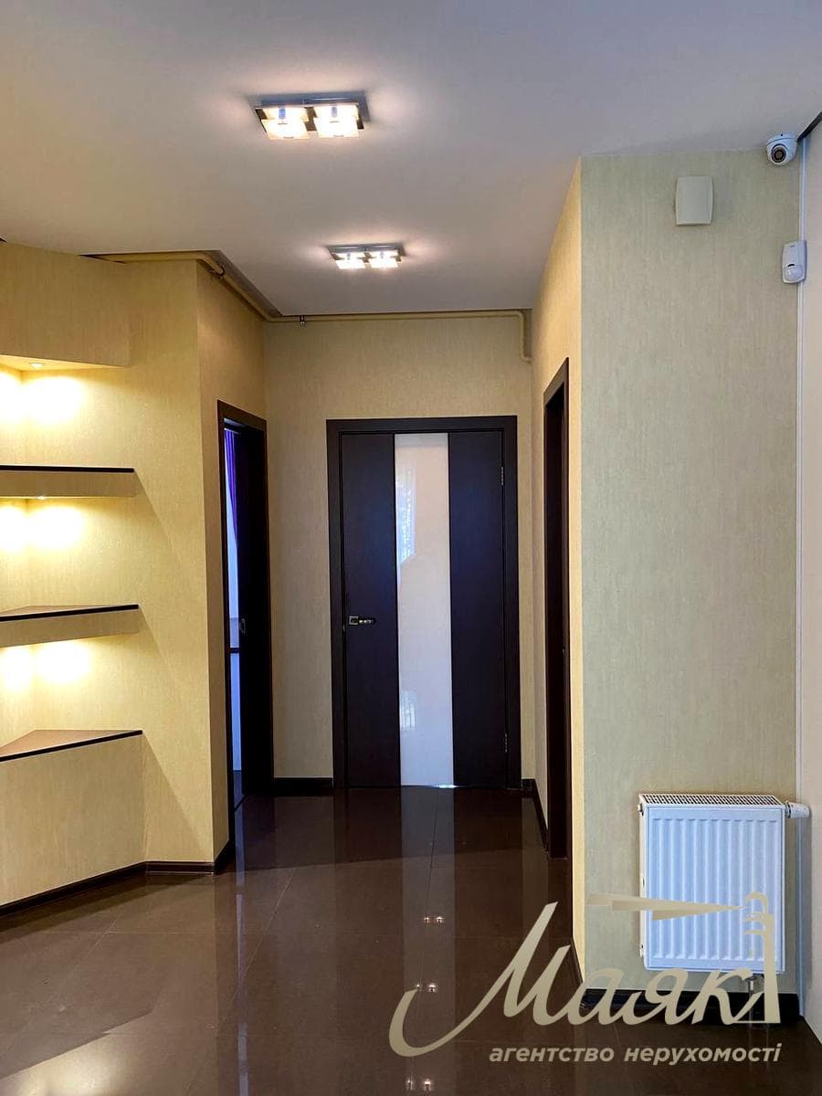 Продаж сучасного таунхаусу в котеджному містечку «Італійський квартал», Оболонський район, Київ