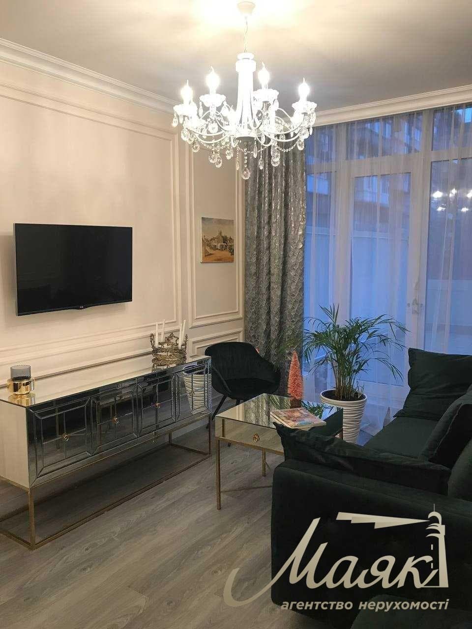 Оренда 2-кімнатної квартири в ЖК Кадор, 105м², Голосіївський район, Центр, Київ