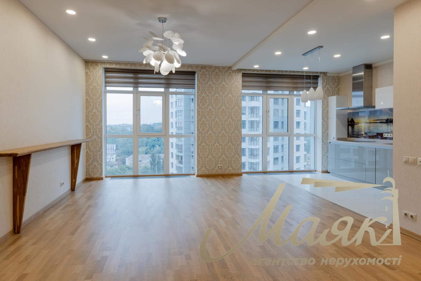 For sale 4-room apartment in LCD "Novopecherskie Lipki" Address: 16, A. Verkhoglyada St. (Dragomirov), Pechersk district.
