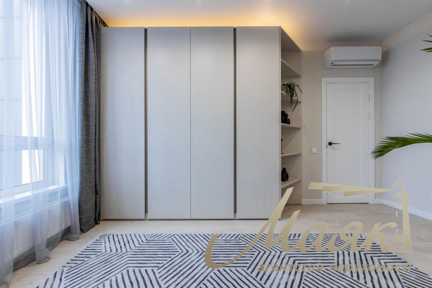 Продаж 2к квартири 84м2 у ЖК "Новопечерська Вежа".