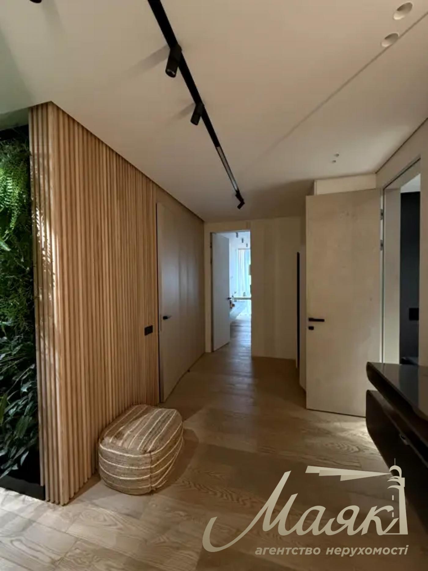 Оренда 3-кімнатної квартири 105м2 у ЖК Французький квартал 2, вул. Джона Маккейна 1Б