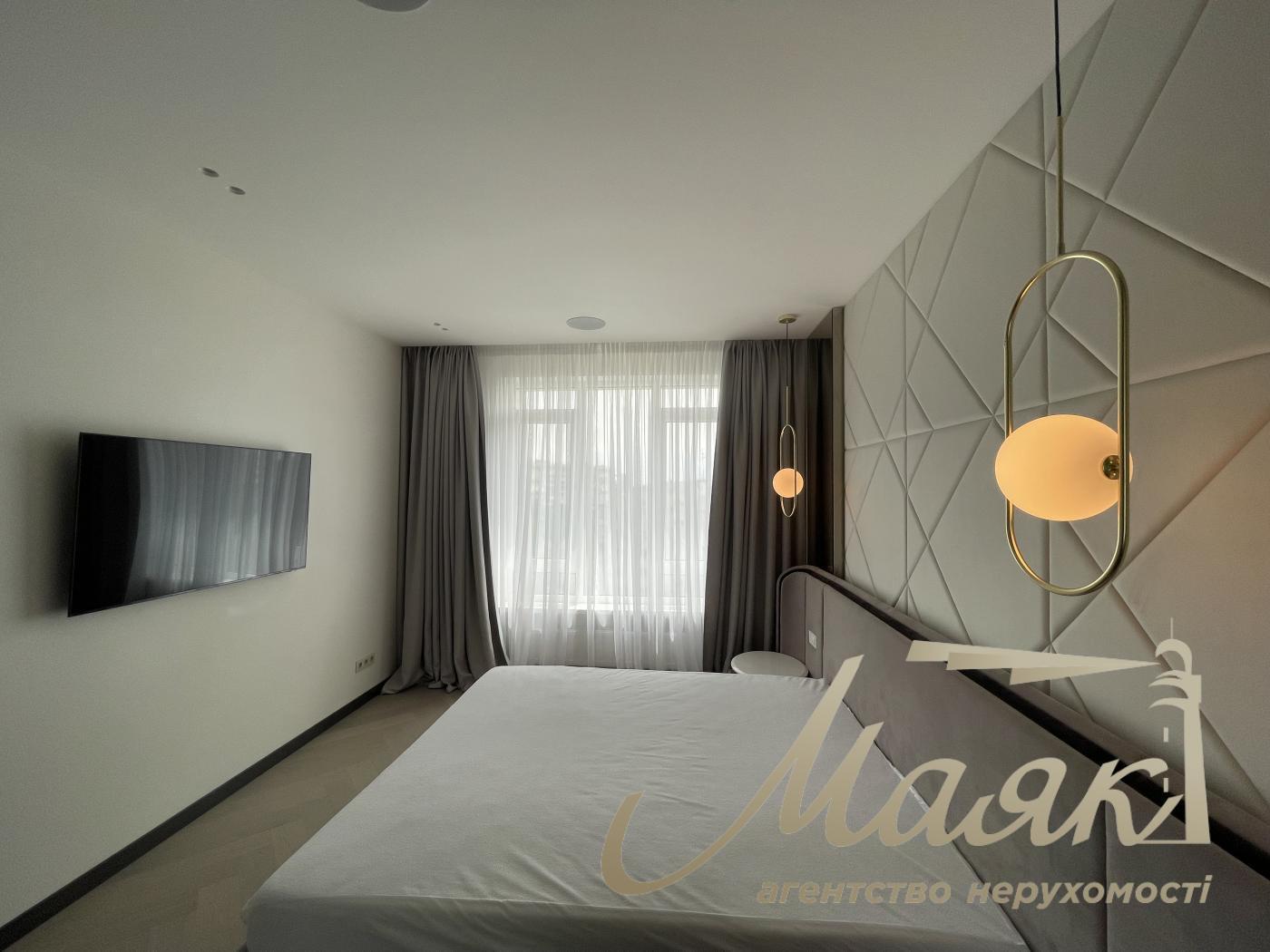 Rent 4-room apartment in Residential Complex Boulevard of Fountains, 5 Sapernoe Polye str.