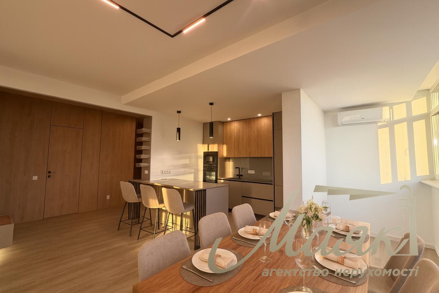 Аренда двухуровневой квартири  120м2 в ЖК " Подвысоцкий" , Печерск, Киев