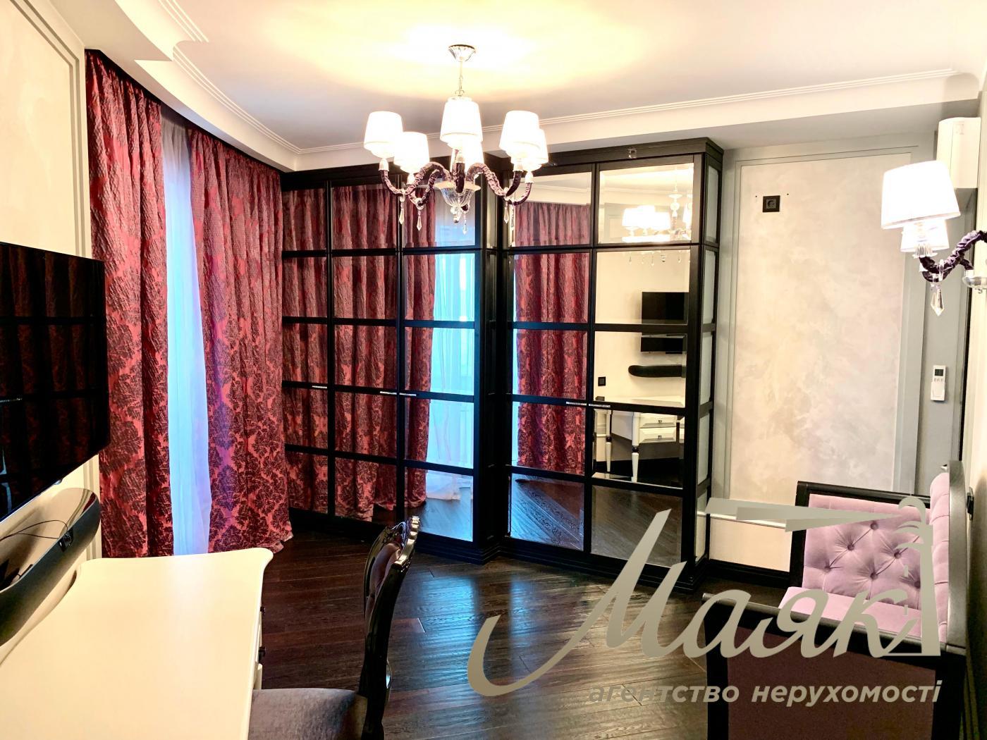 Продаж пентхауса 355м2, вул. Срібнокільська, 12, Позняки