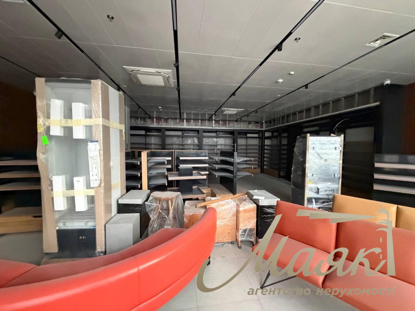 Оренда фасадного приміщення, 203 м2, БЦ Magnett, Печерськ