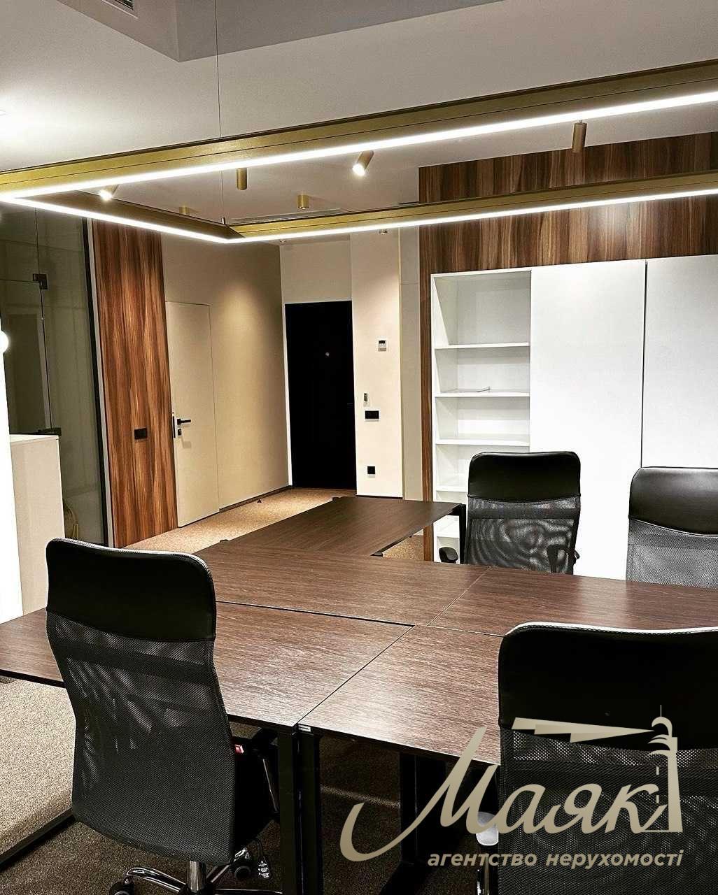 Оренда мебльованого офісу 85м2 у ЖК Chicago, вул.Антоновича 44