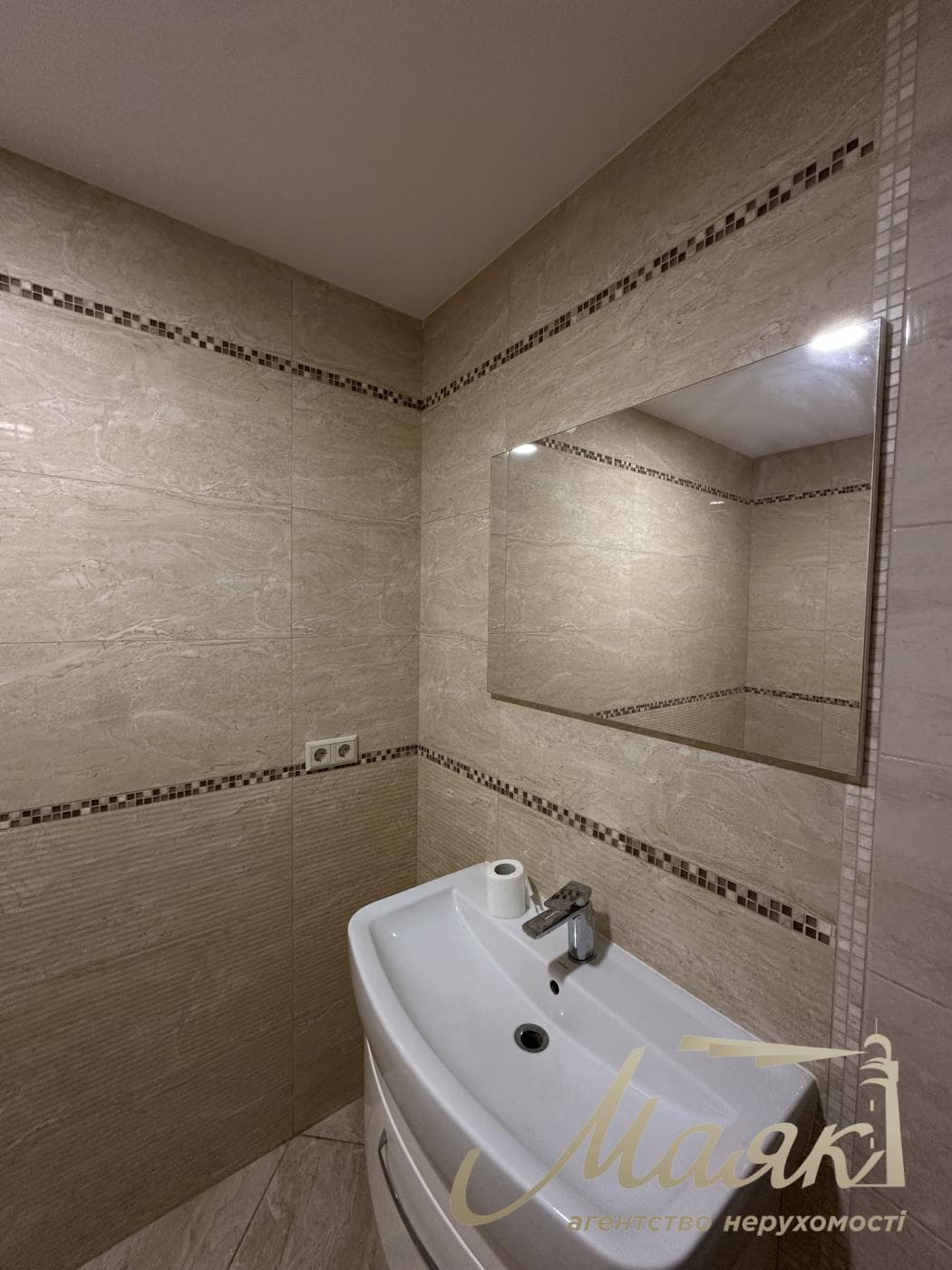 Оренда офісного приміщення з ремонтом (220 м²) на вул. Голосіївська, 7, корпус 1
