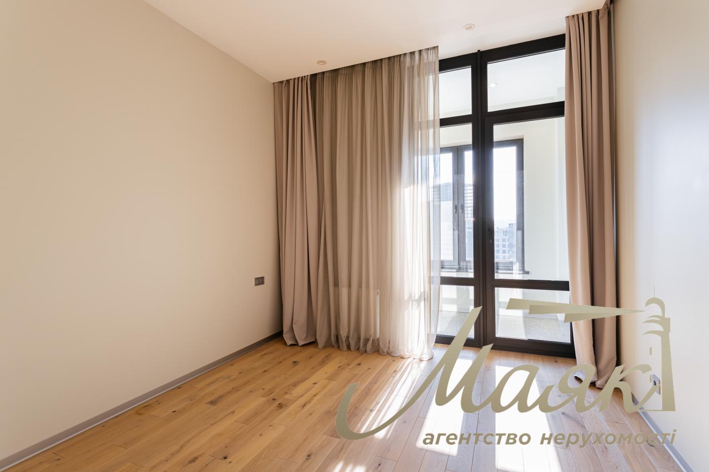 Продаж 3х-кімнатної квартири 86 м2 в ЖК "ЖК RESIDENT Concept House" Володимирська 86а, Київ