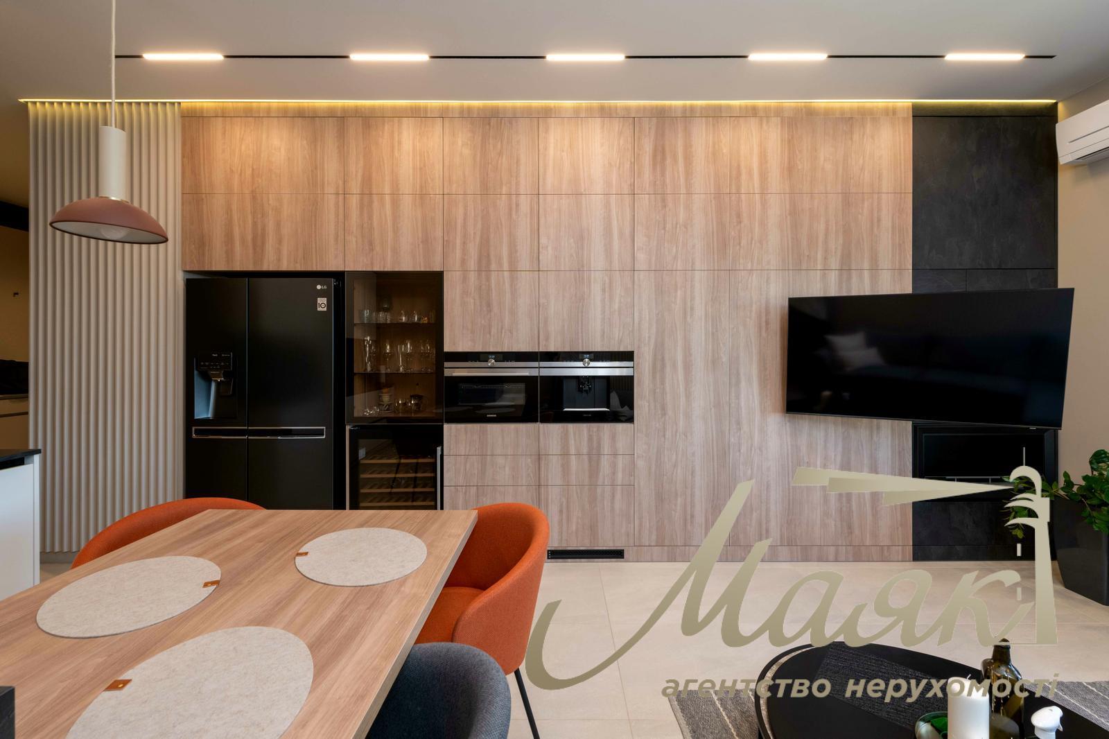 Продаж 4-х кімнатної квартири в ЖК River Stone вул. Трускавецька 10-Г