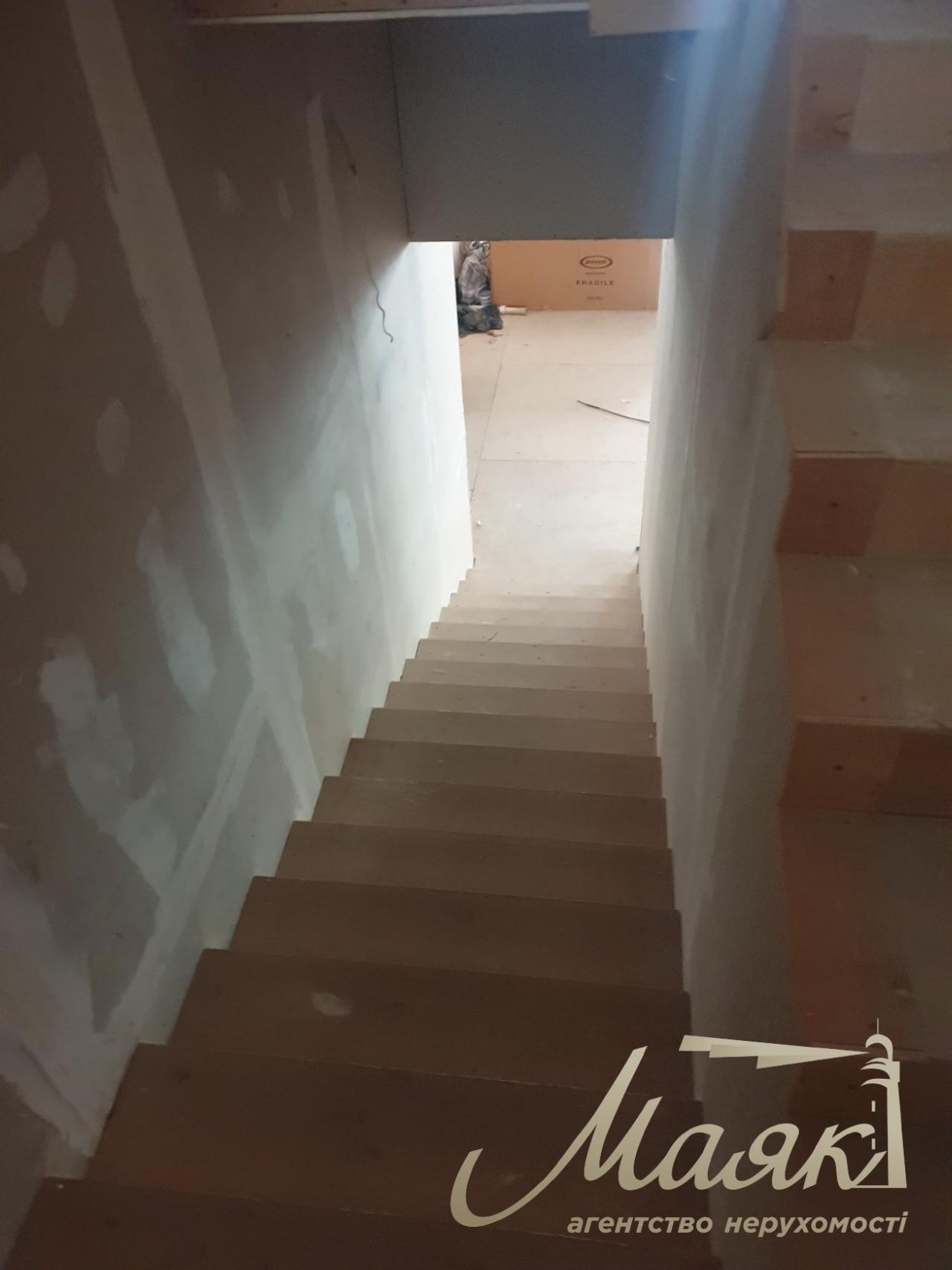 Продаж дворівневої п'ятикімнатної квартири в історичному центрі Києва - ЛИПКИ - Хрещатик