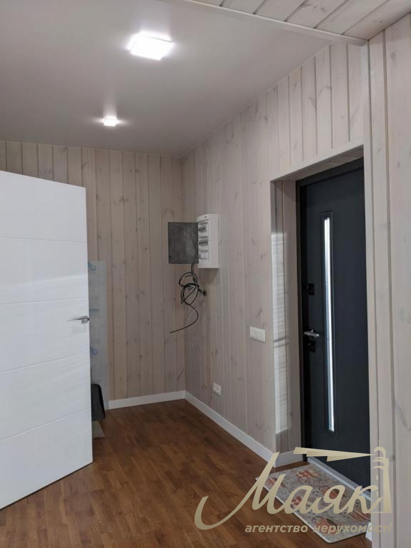 Sale of a country house 76 sq.m. Plot 6 acres. Vishnevoe, Nemeshaevo village. Near the lake.