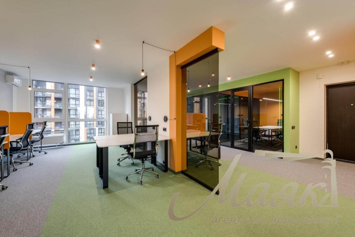 Rent a private office in the "French Quarter 2" residential complex, 3-A McKenna Street, Pechersk.