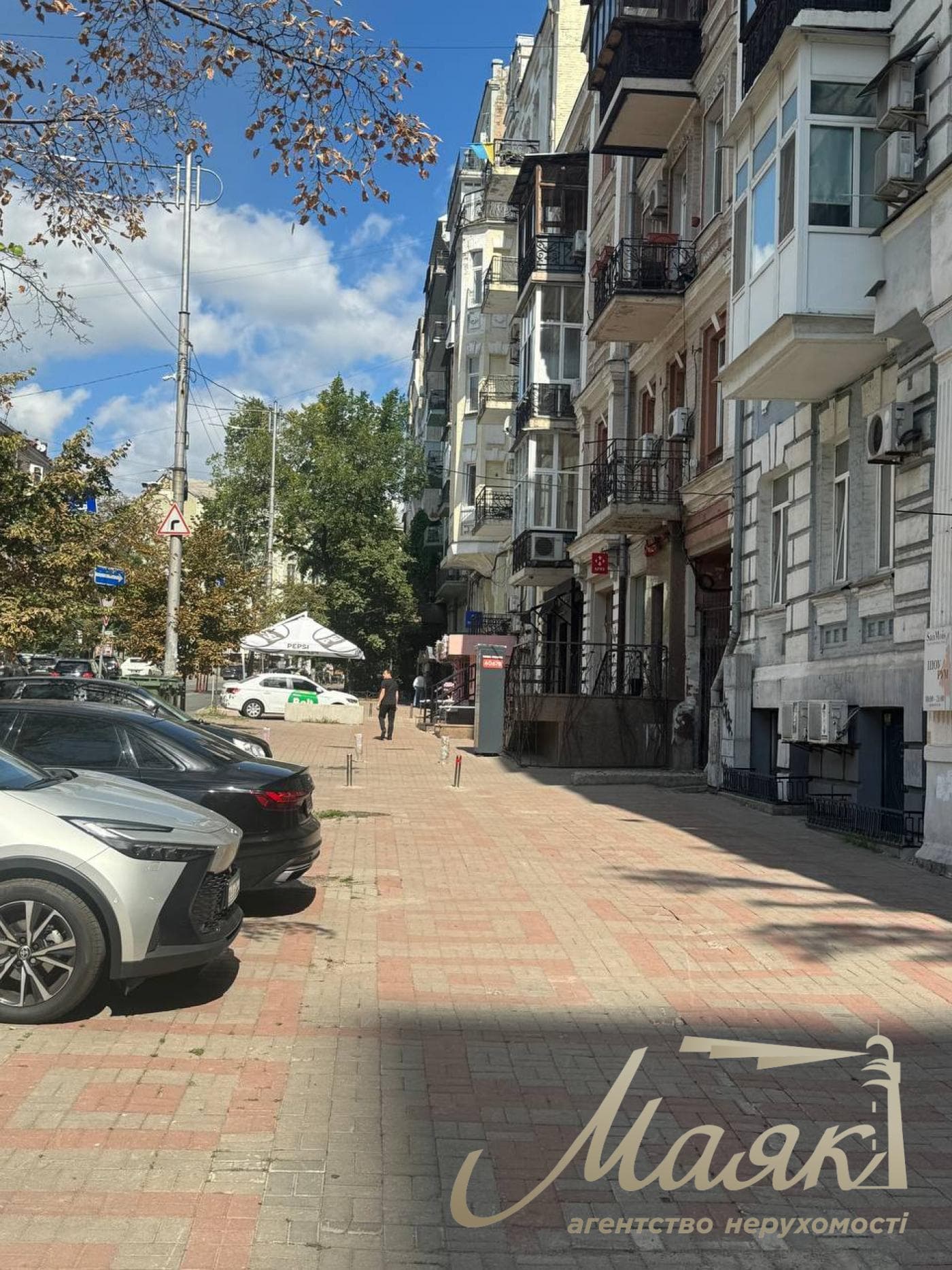Commercial Space for Rent: 50 m², Shota Rustaveli St., Olimpiyskaya, Downtown