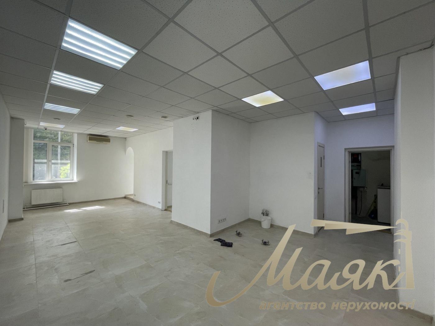 Rent of facade premises 75 sq.m, Antonovycha st. 157. Center. Kyiv