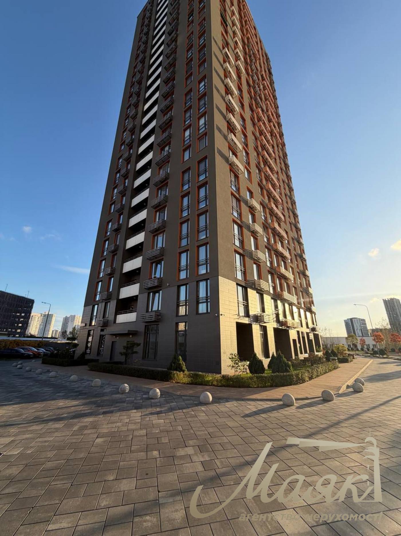 Rent commercial frontage 93m2, Residential Complex Seven