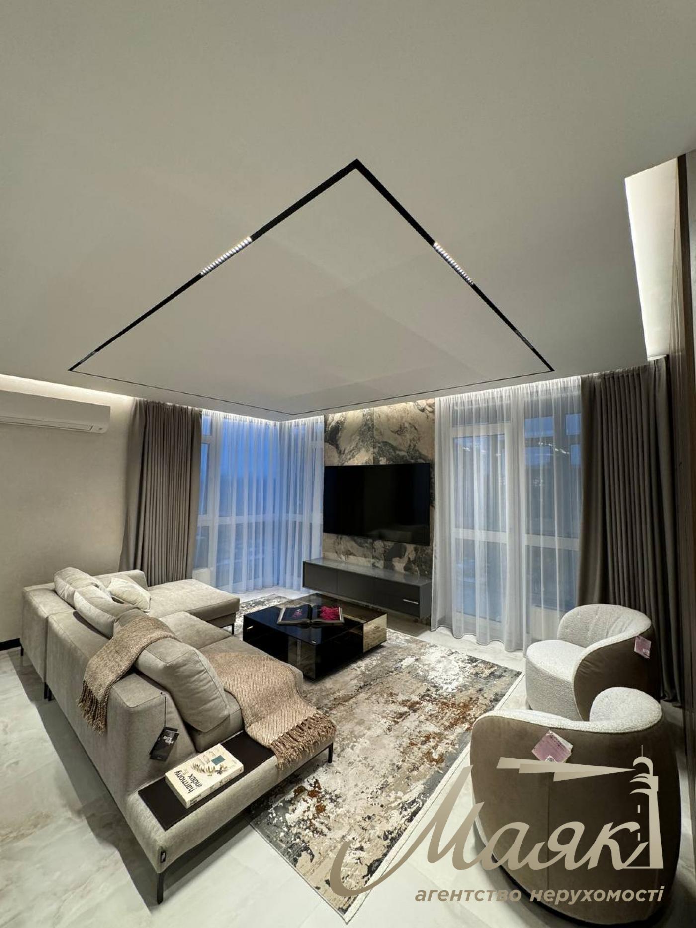 Продажа 3к квартиры  ЖК Французский Квартал-2 125м2
