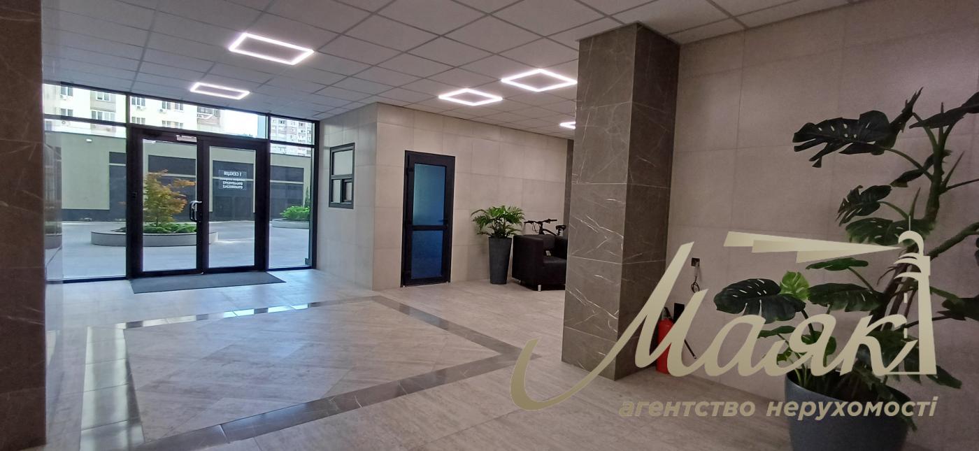 Продаж 2к квартири з терасою ЖК Delmar