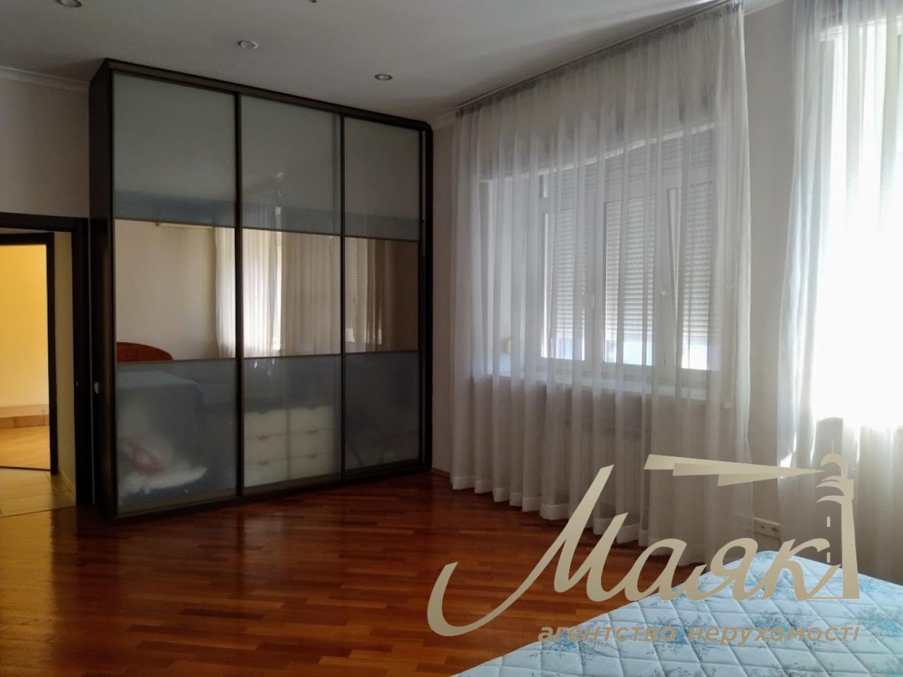 Продаж 2-х рівневої квартири Печерські Липки вул.Лютеранська