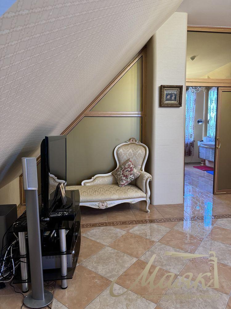 Продажа дома 350м2 в КГ «Золотые Ворота», с. Конча-Заспа/Козин, Обуховское направление