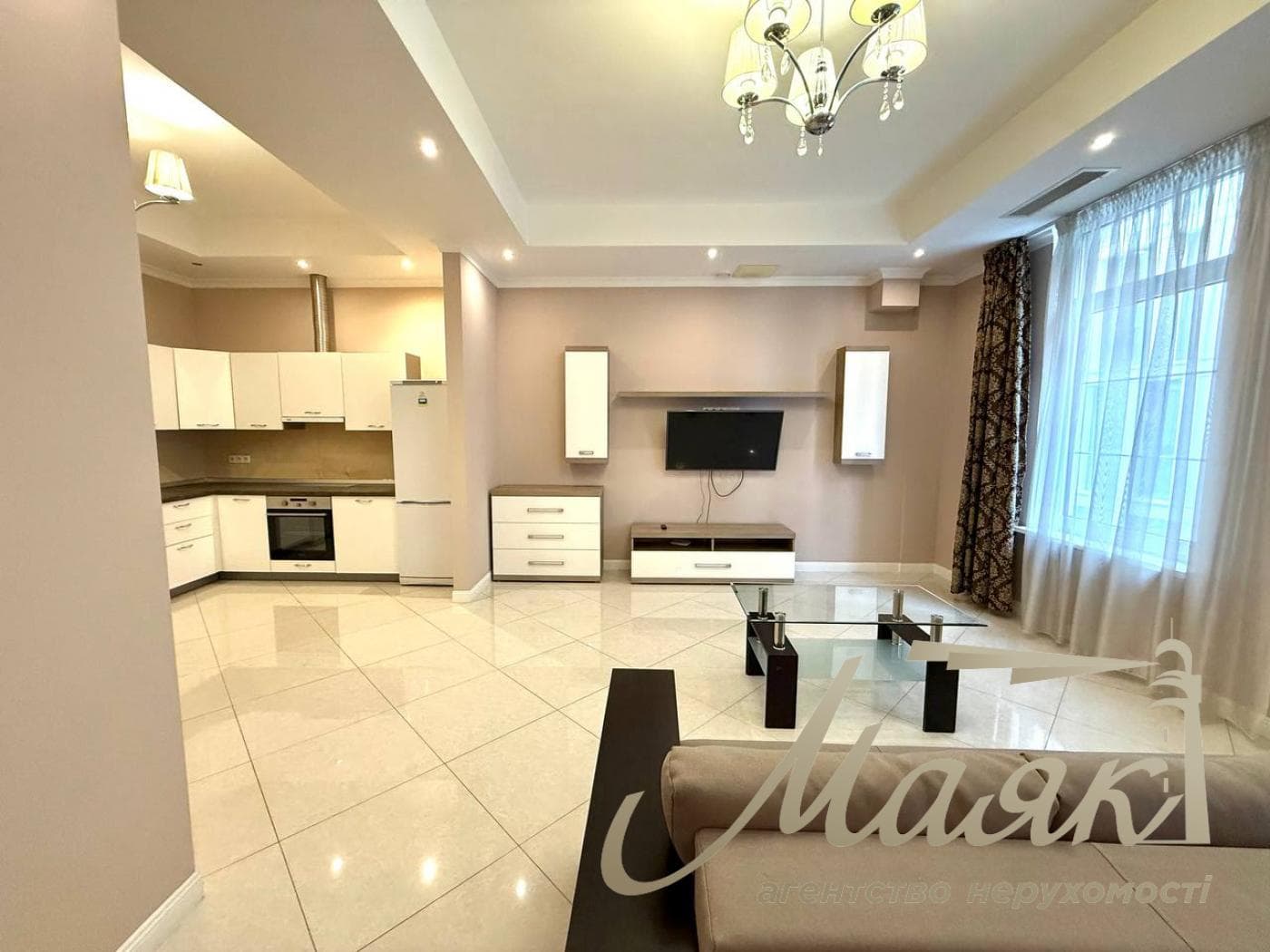 Продажа 2-комнатной квартиры с ремонтом, 88 м², в клубном доме Botanic House (Ботаник Хаус), Печерск, Болсуновская, 23