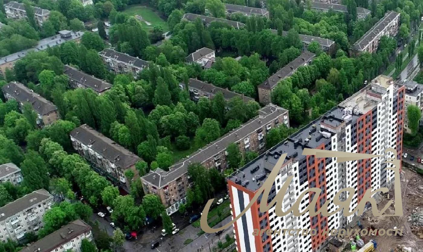 Sale of a two-level 3-room apartment in the Rodnoy Gorod residential complex, Vaclav Havel Boulevard, Otradny