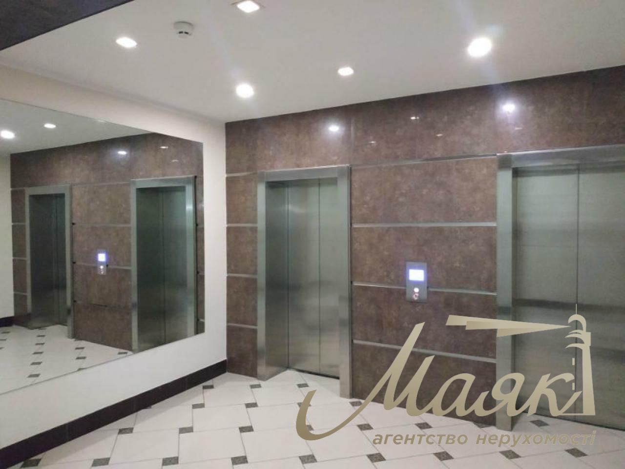 Продаж квартири 70 м2 у ЖК Покровський Посад вул.Глибочинська 32б