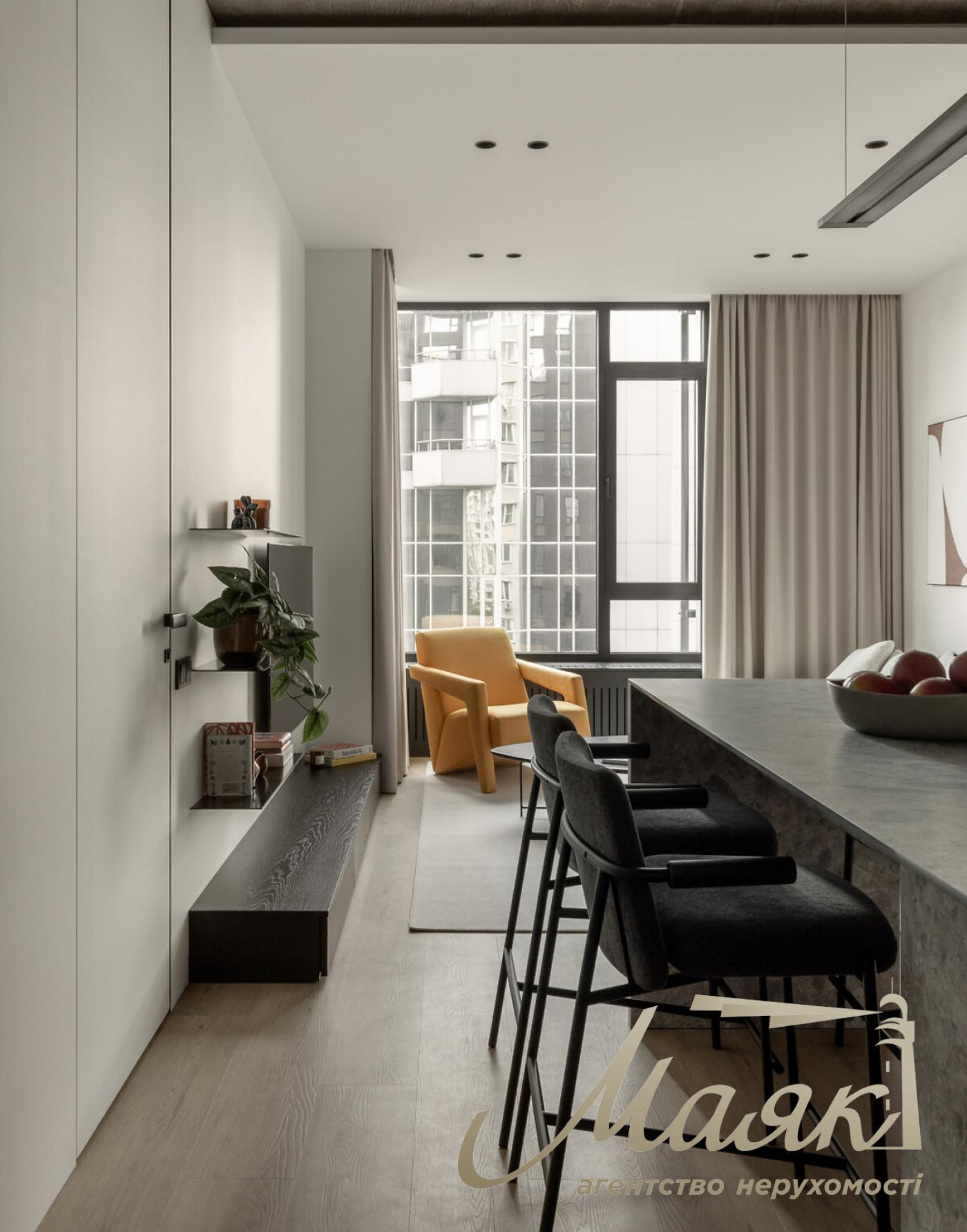 Rent 2-bedroom apartment in LCD TRIIINITY, 64m², Pechersk, Kyiv