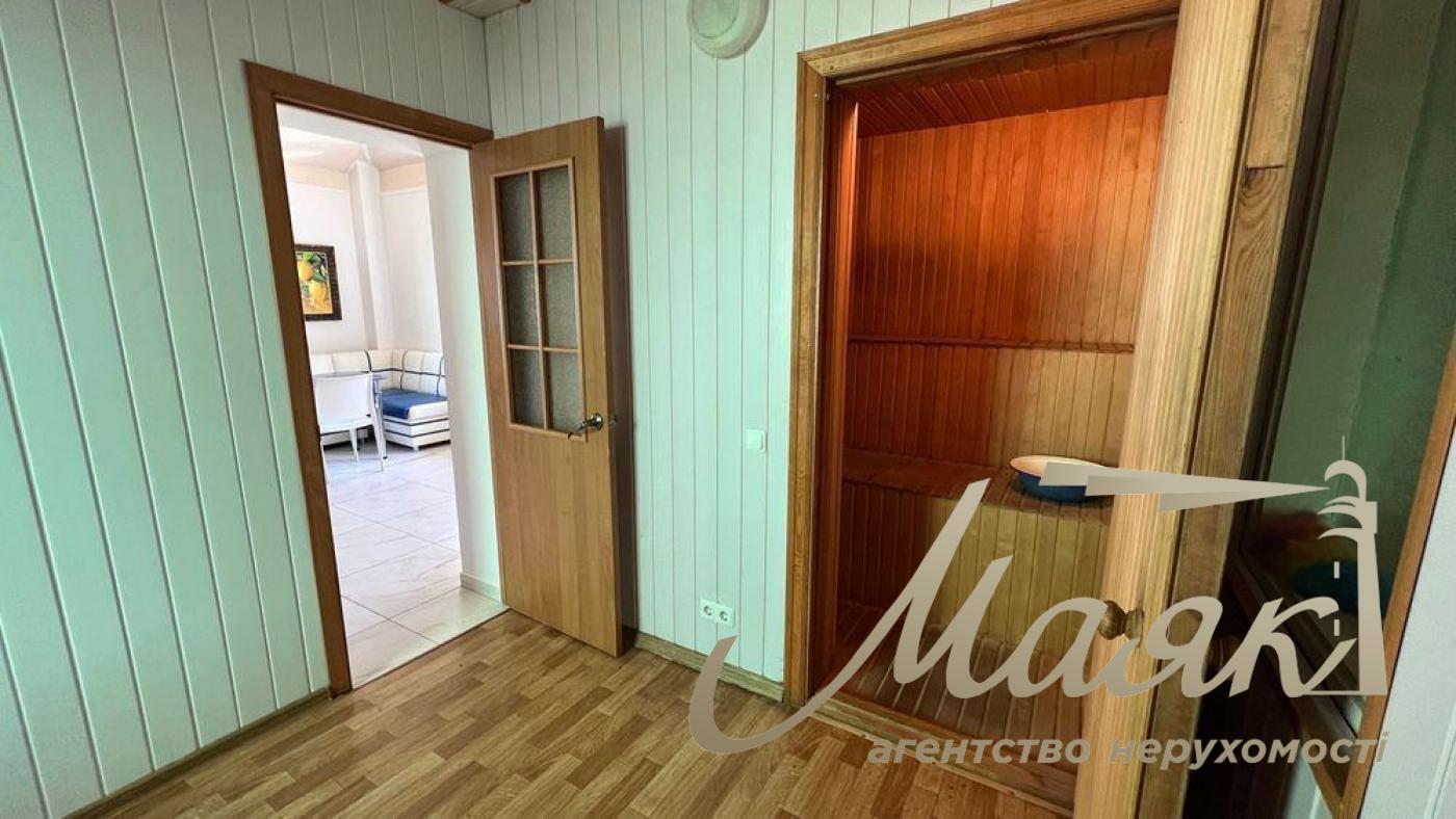 Продаж 2х-поверхового будинку 223м2 в с.Козин, вул. Старокиївська, 23.2 сотки землі, Обухівський район, Київська область