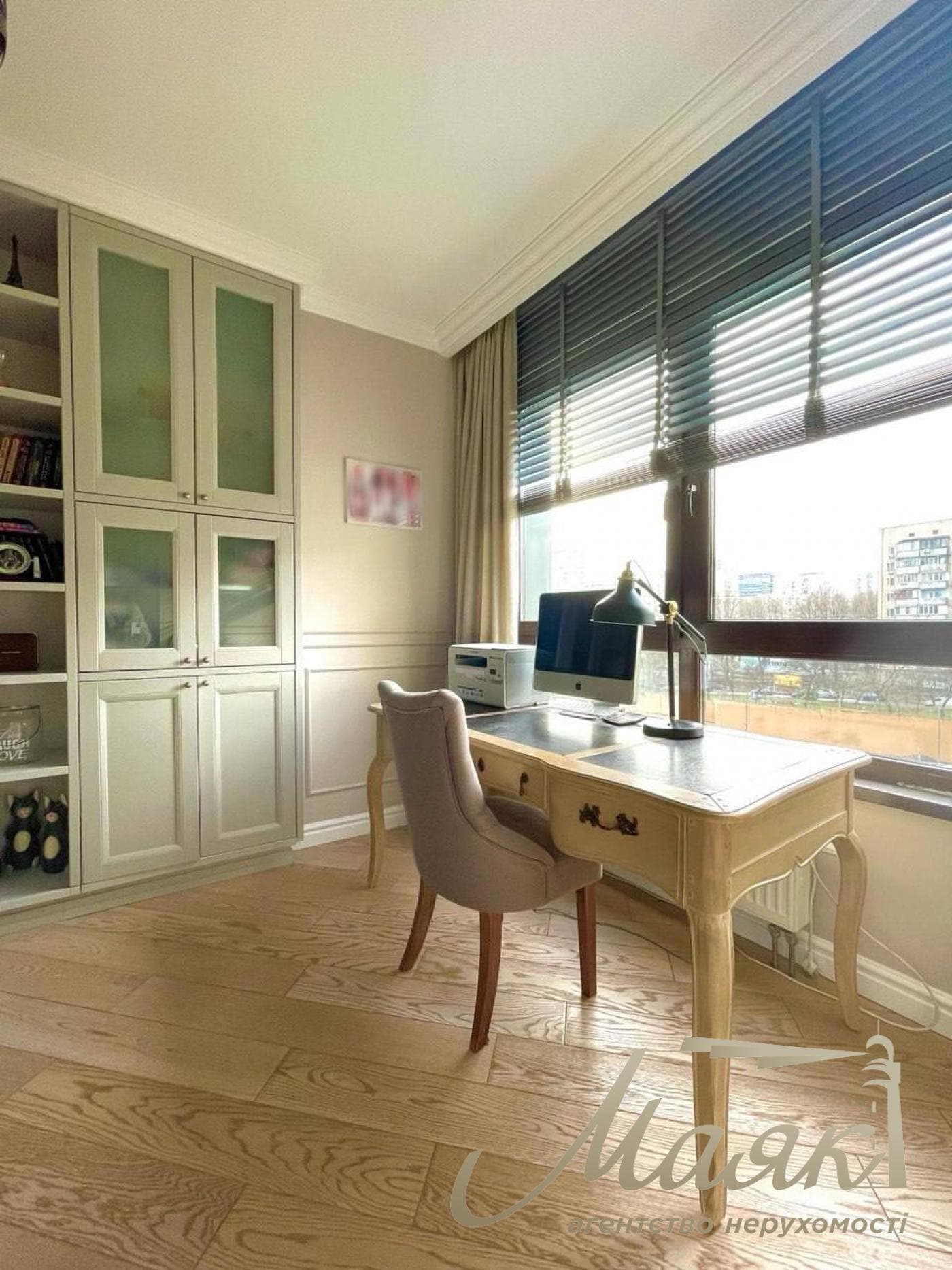 For sale 4 bedroom apartment in Park Avenue Residential Complex, 60 Goloseevsky Ave.