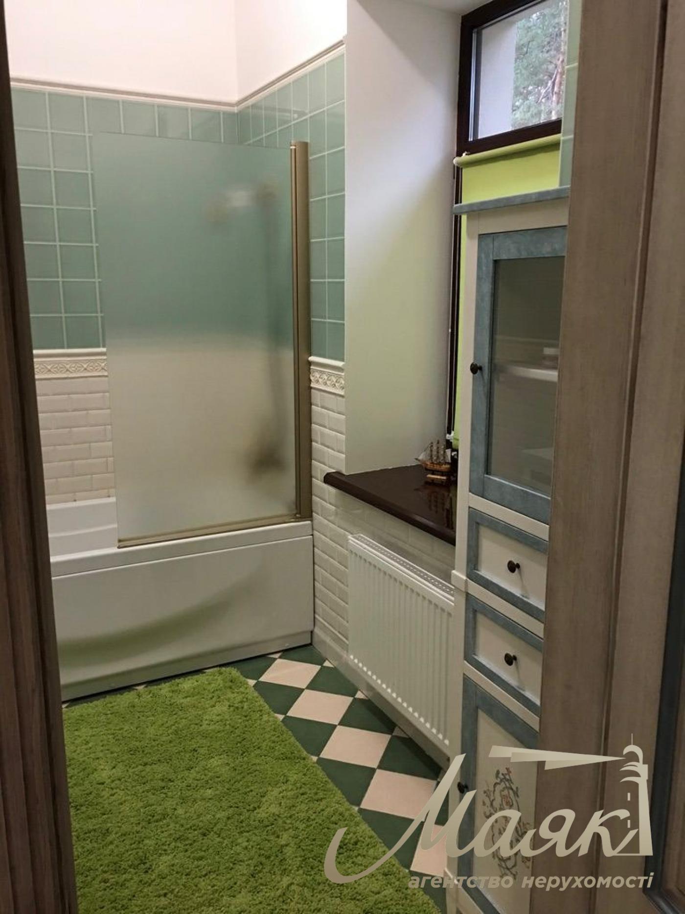 House for sale 1000 m2 Gostomel