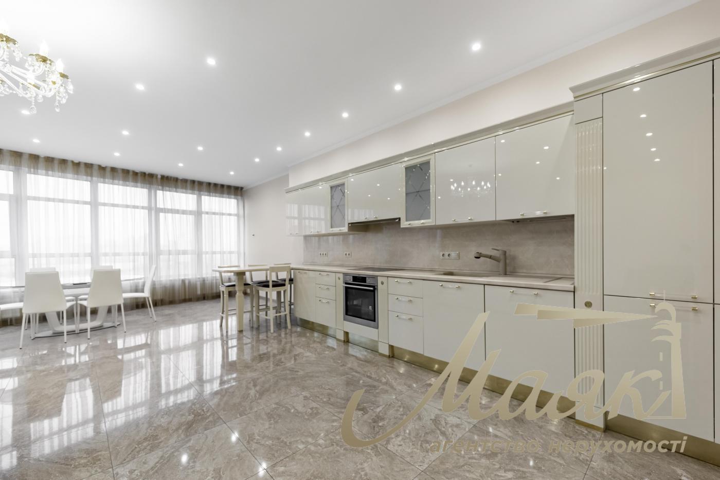 Продажа квартиры 200м2 в центре Кловский спуск, 7